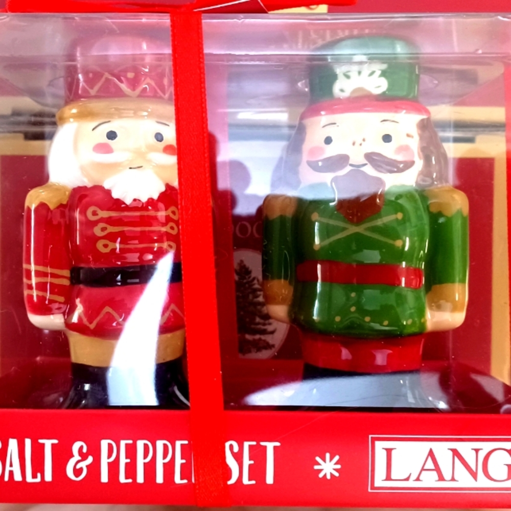 Lang "Nutcracker" salt pepper shakers.